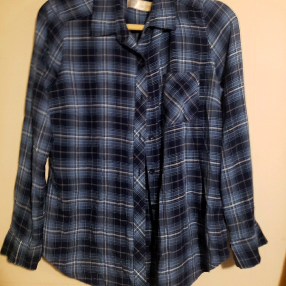 Girl flannel! 💙 - Picture 1 of 1